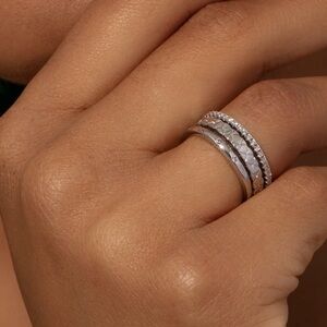 NEW Uncommon James Silver Glamour Girl Ring Stack